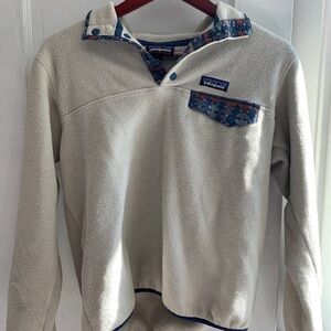 Small cream synchilla Patagonia fleece